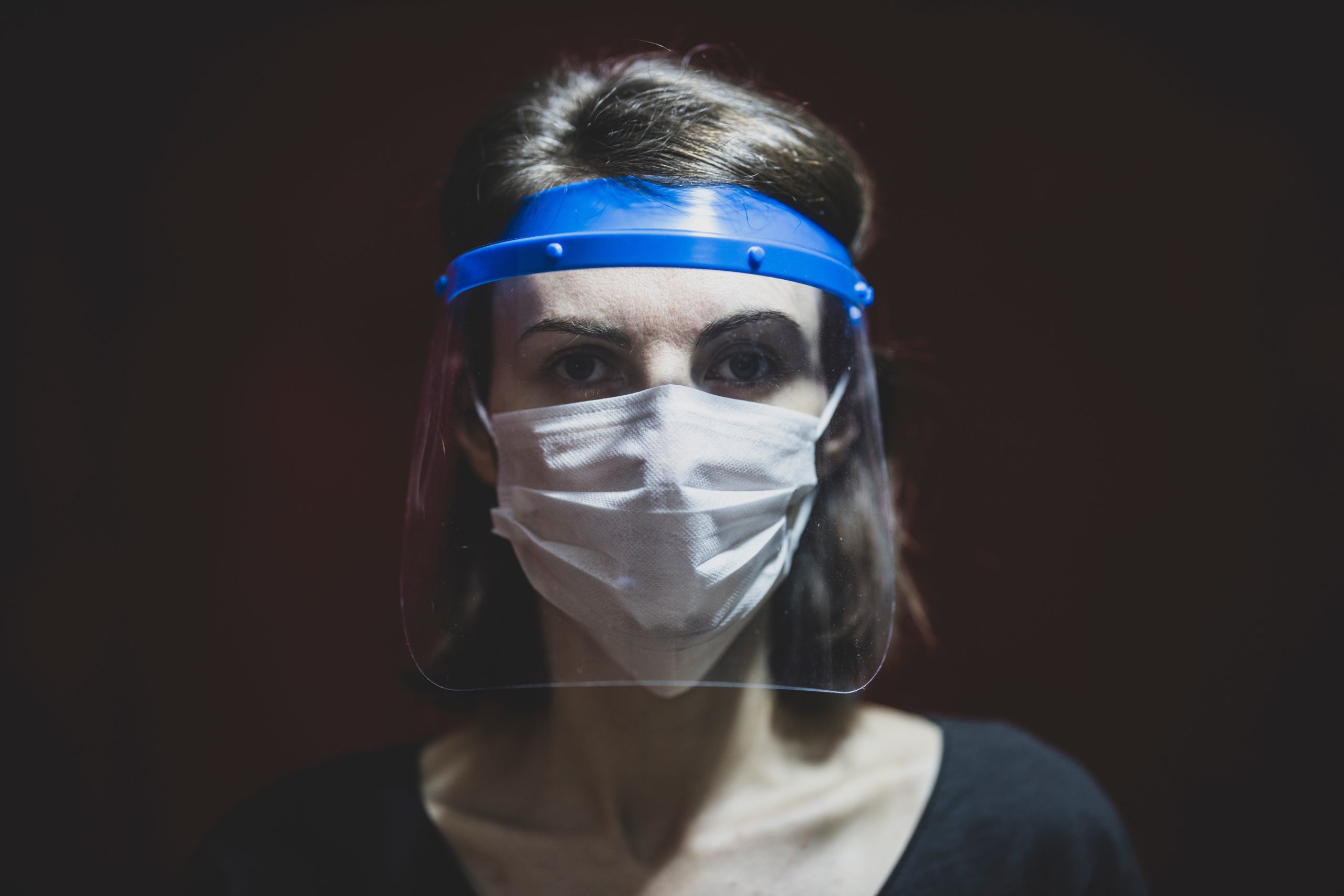Plastic face shields do not control the spread of COVID-19, study finds