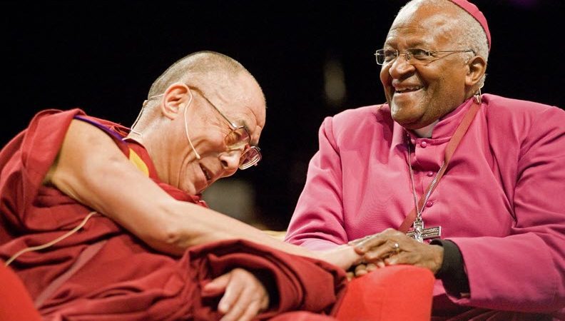 World mourns the loss of Desmond Tutu