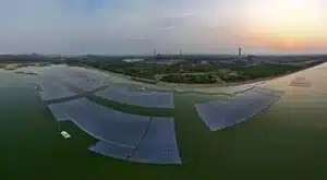 largest floating solar power