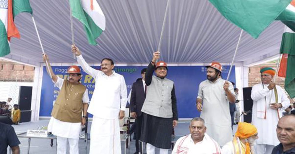 Vice President flags off ‘Har Ghar Tiranga’ Bike Rally of MPs from Red Fort