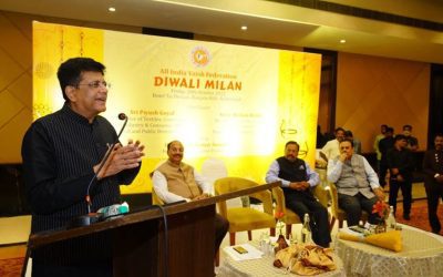Commerce Minister asks the business community to give primacy to make in India products