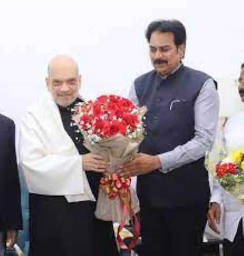 Newly-elected board of directors of National Federation of Cooperative Sugar Factories met Union Home Minister and Minister of Cooperation, Shri Amit Shah in New Delhi, today