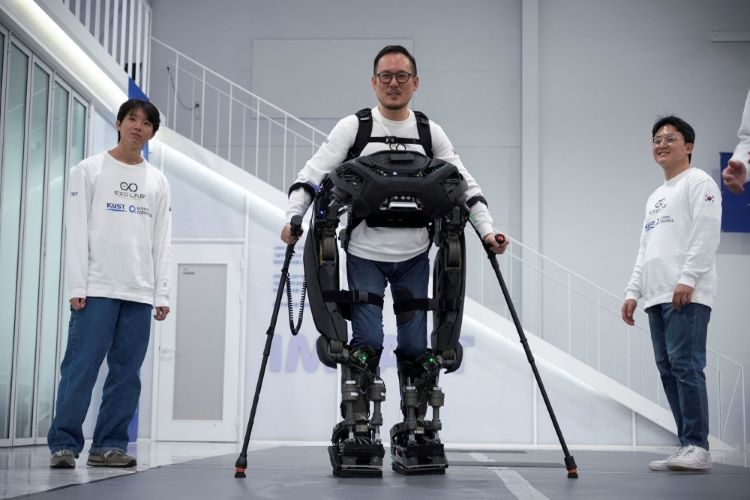 KAIST's Exoskeleton Laboratory Unveils WalkON Suit F1