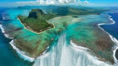 World's Largest Underwater waterfall on Earth