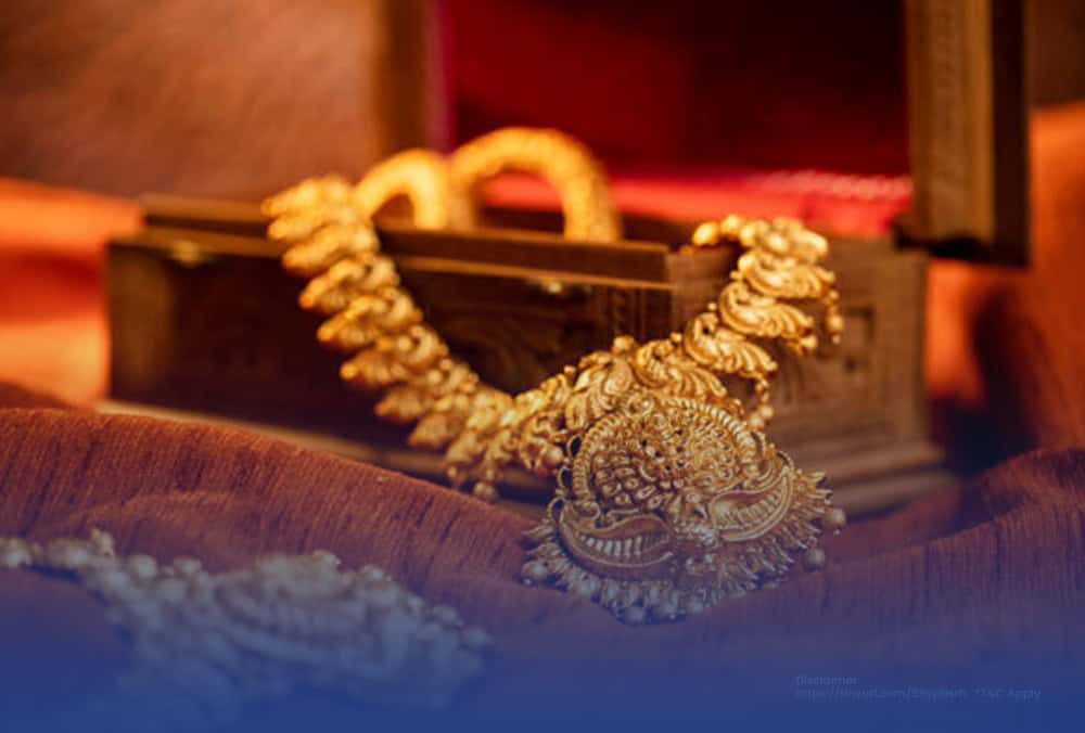 Gold Prices Surge Past ₹80,000 Mark