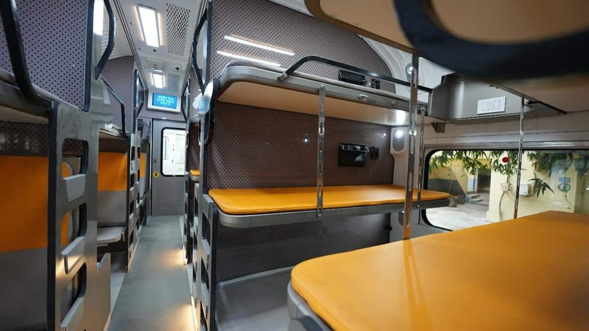 Indian Railways Unveils Vande Bharat Sleeper Train