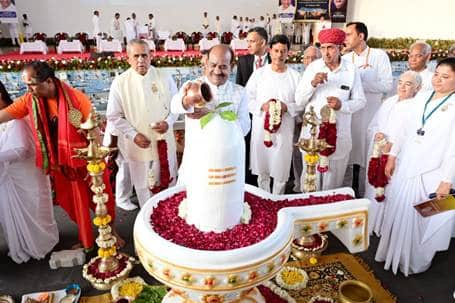 Lok Sabha Speaker Urges Unity on Maha Shivratri