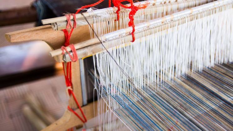 KVIC Announces 20% Wage Hike for Khadi Artisans