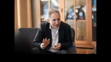 Renowned Scientists Dr. Brian Greene Celebrate India's Scientific Spirit