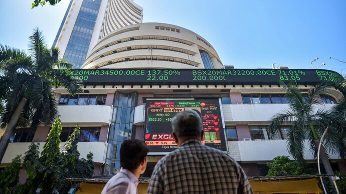 Indian Markets Dip as Global Tensions Rise