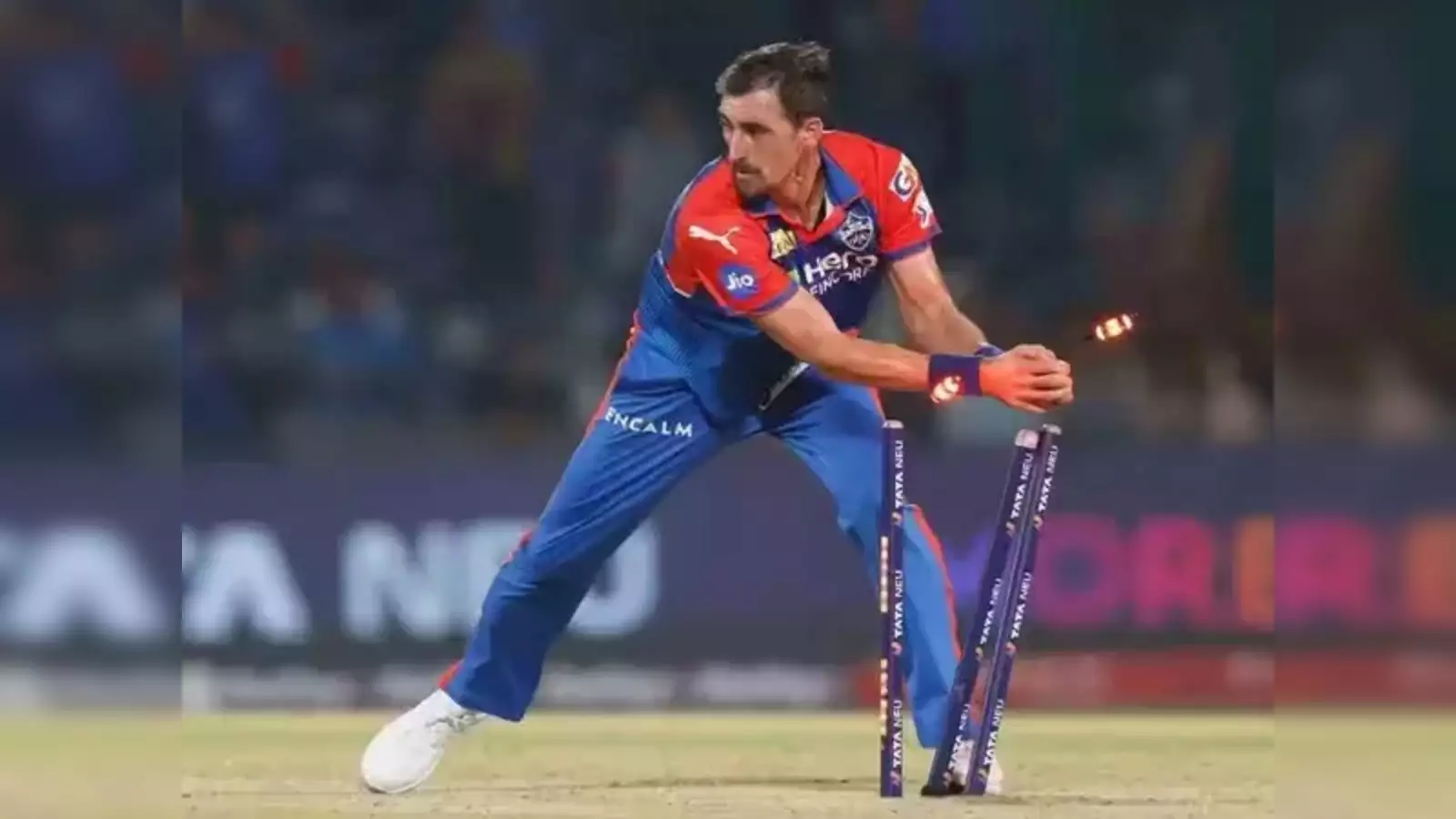 The Thrilling Super Over Drama Between DC and RR