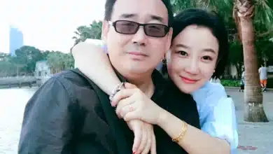 Australian Author Sends Letter from Behind Bars in China