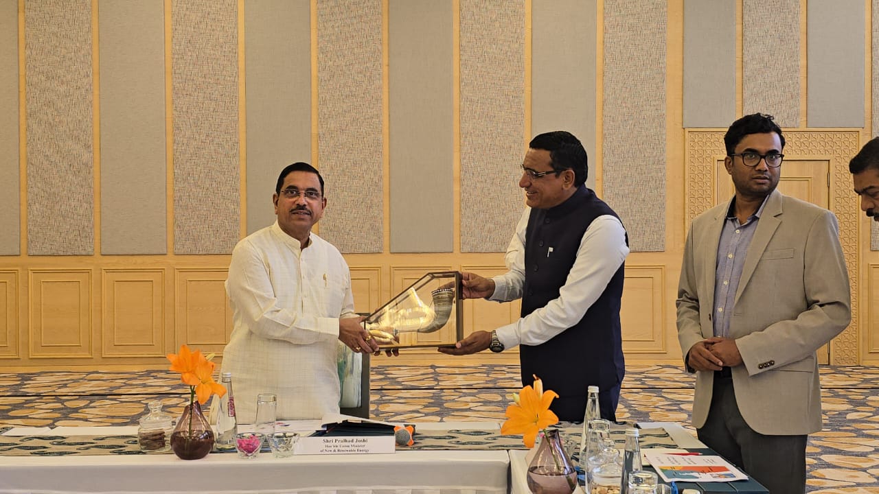 Diu Recognized as a National Example in Renewable Energy by Union Minister Pralhad Joshi