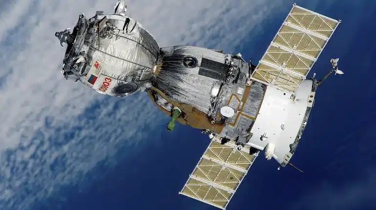 DoT Establishes Guidelines for Satellite Communication Services Amid Starlink Developments
