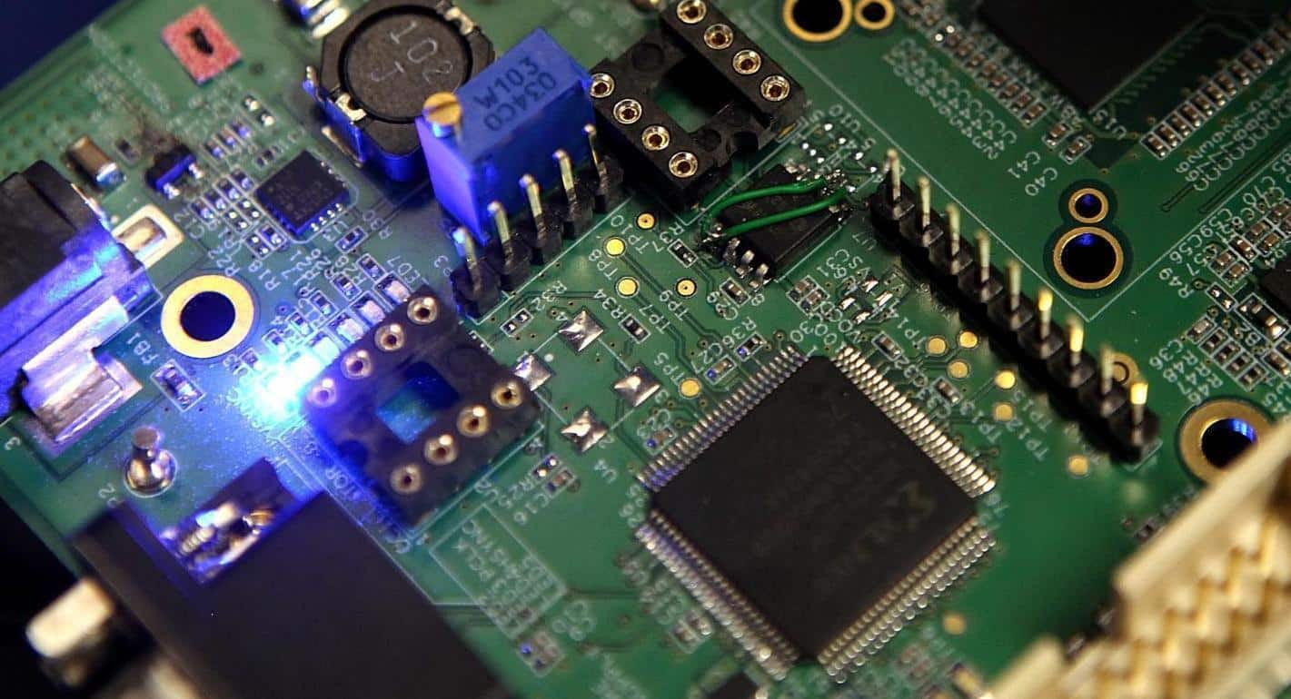 Geopolitical Challenges Result in Significant Decline for Semiconductor Sector