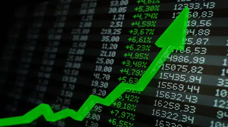 Stock Market Update: Nifty50 Surpasses 24,850 While BSE Sensex Remains Steady