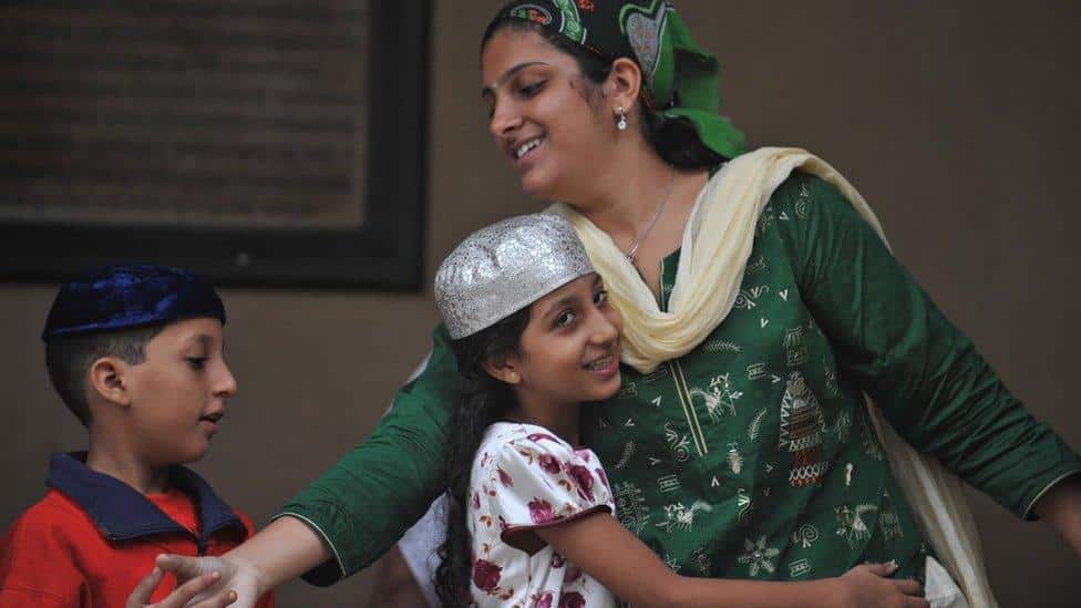 Highlighting the Challenges Facing India's Vanishing Parsi Community