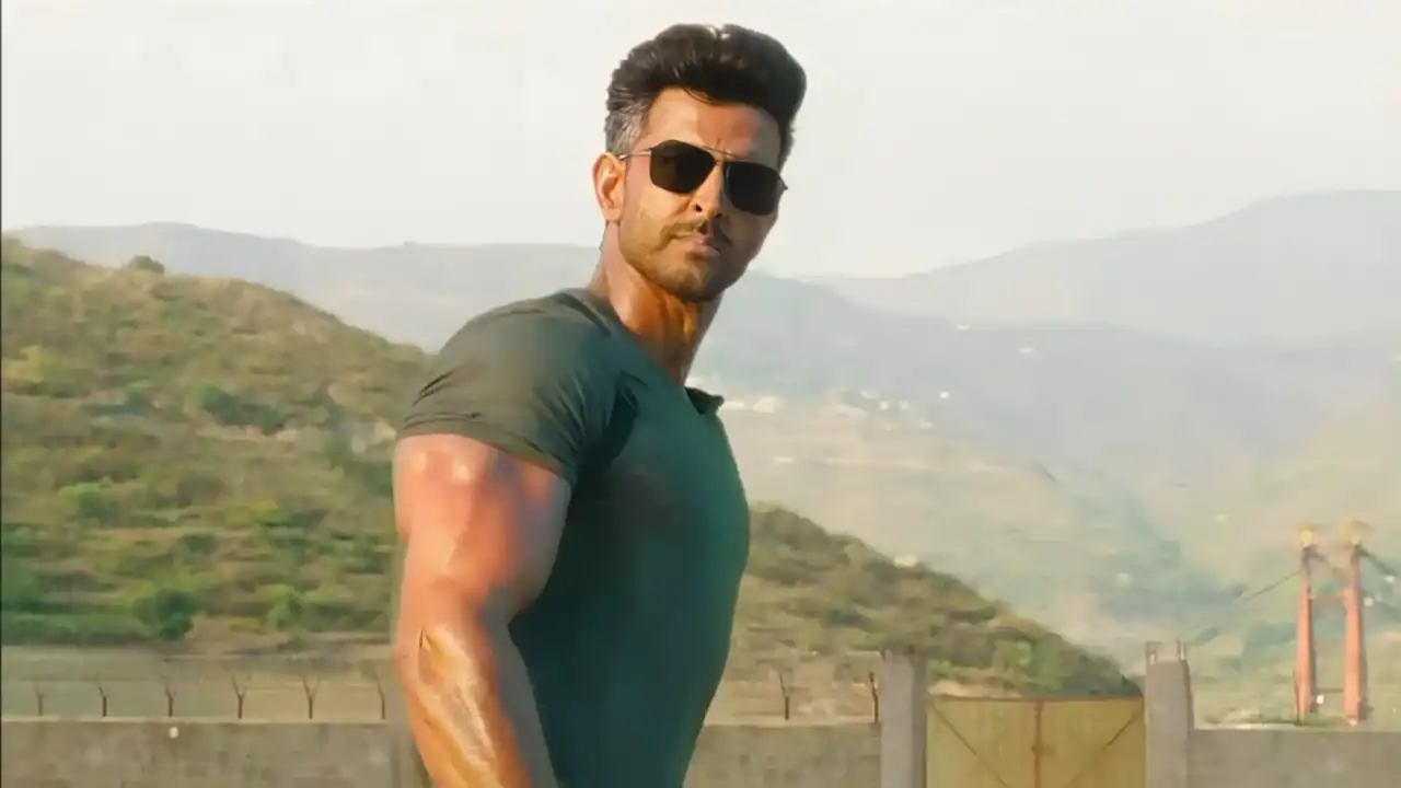 Hrithik Roshan Unveils Japanese Sword in Exclusive War 2 Photo Leak