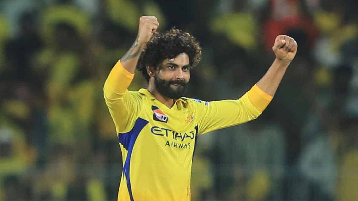 Ravindra Jadeja Outshines KKR's Mentor to Take the Lead at CSK