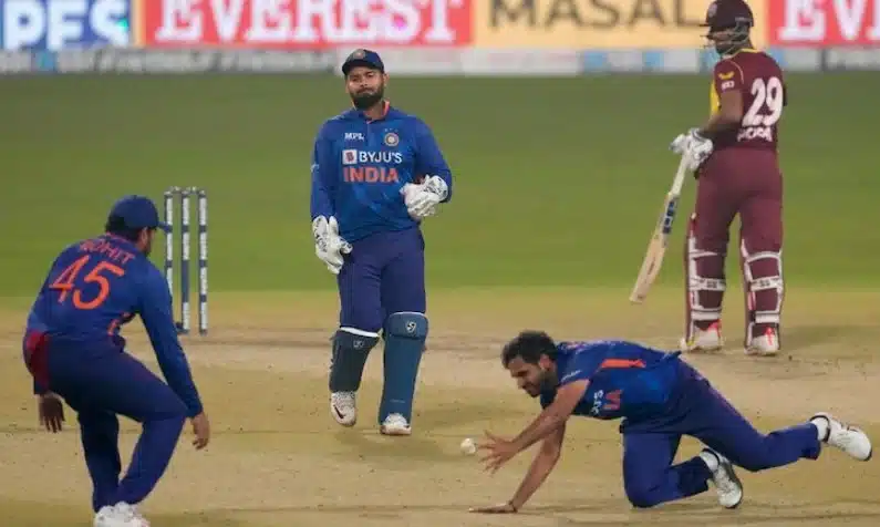 Rohit Sharma's Frustration Surfaces as He Rebukes Brother During Match