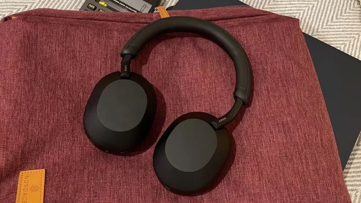 Sony WH-1000XM6 Pricing and Key Features Leak Online