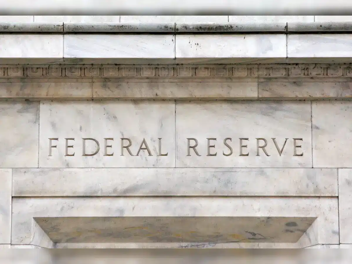 Trump Attributes Economic Strength to His Policies, Urges Federal Reserve Action