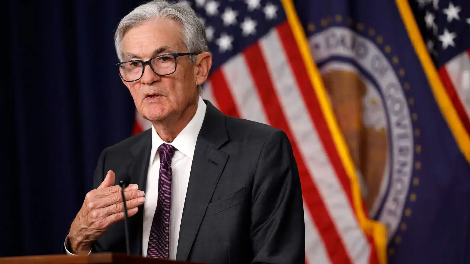 US Federal Reserve, Led by Jerome Powell, Stays Resilient Amid Trump's Pressure