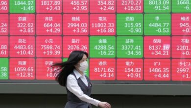 Asian Stocks Show Mixed Performance as Wall Street's Tech-Driven Rebound Balances Market Sentiment