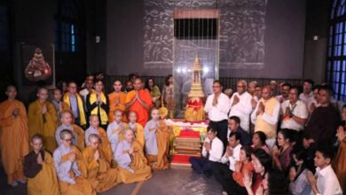 Homage Paid to Sacred Relics of the Buddha on Route to Sarnath
