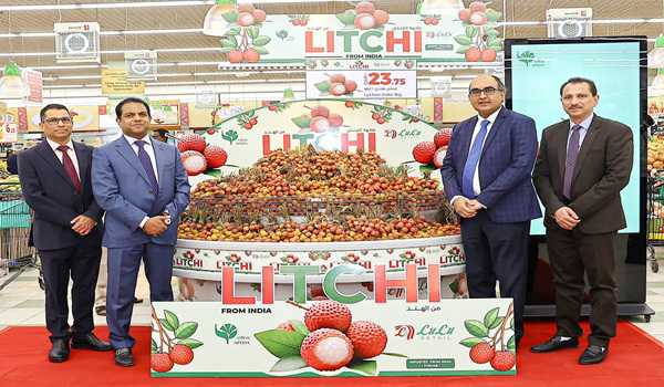 India Sends First Shipment of Rose-Scented Litchi from Pathankot to Qatar