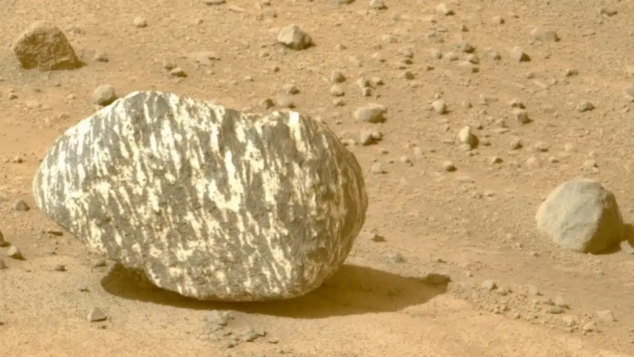 NASA's Perseverance Rover Explores Unusual Martian Rock Formation