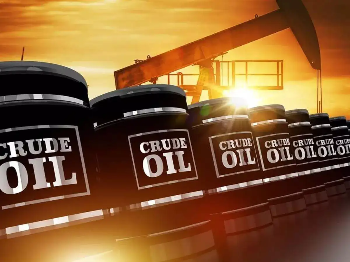 Oil Prices Surge Following Trump's Iran Threat, Then Stabilize