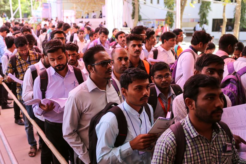 Government Responds to Claims of Inaccuracy in Official Jobless Data