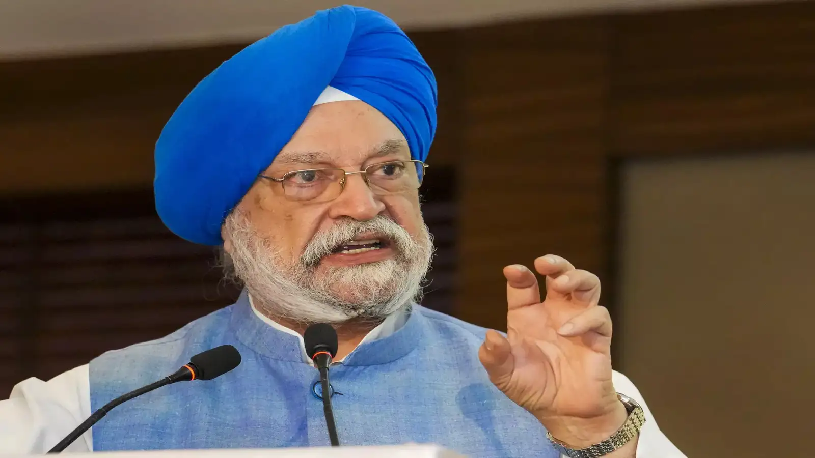 Oil Minister Hardeep Singh Puri Advocates for Energy Outreach Initiatives