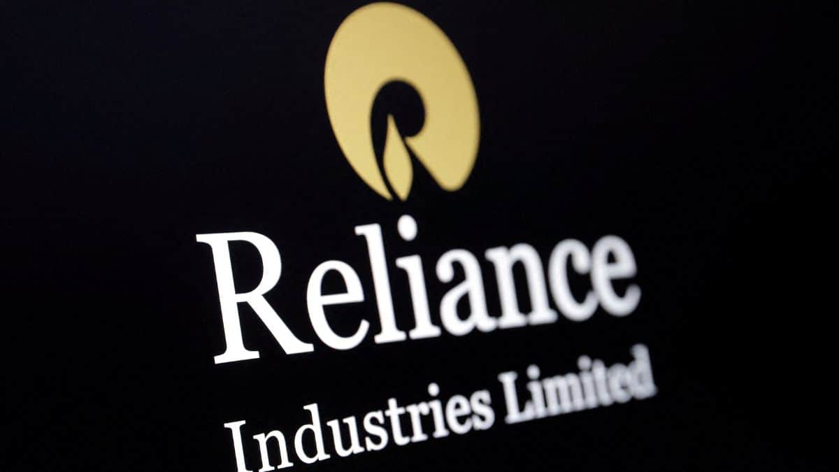 Reliance Industries, Led by Mukesh Ambani, Sees Increase in Share Price