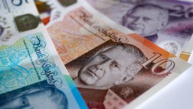 UK Economy Faces Second Consecutive GDP Contraction of 0.1% in May