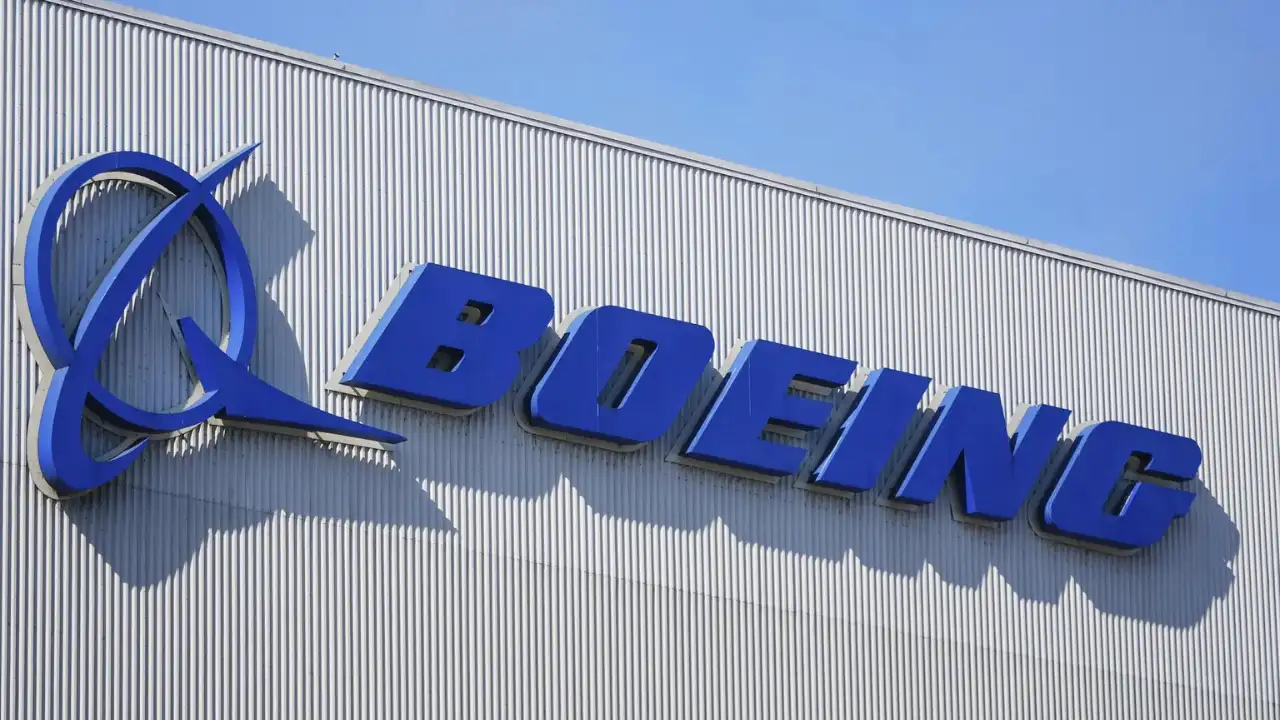 Boeing Defense Workers Initiate First Strike in Nearly 30 Years as 32,000 Machinists Reject Wage