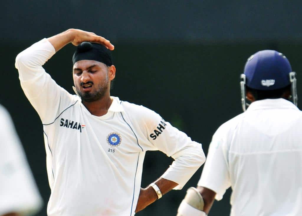 Watch the Shocking Moment: Harbhajan Singh Almost Throws a Punch at Sreesanth During IPL 2008