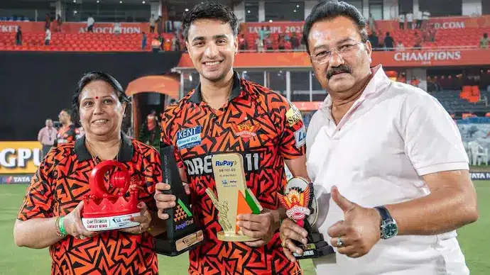 Abhishek Sharma's Father Attributes Son's Six-Hitting Talent to Yuvraj Singh's Influence