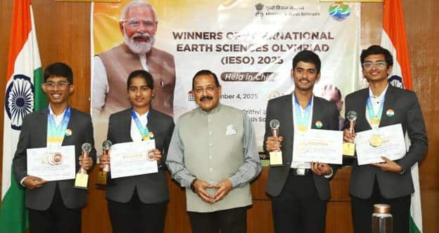 Dr. Jitendra Singh Honors Indian Student Winners at International Earth Sciences Olympiad (IESO-2025) in China
