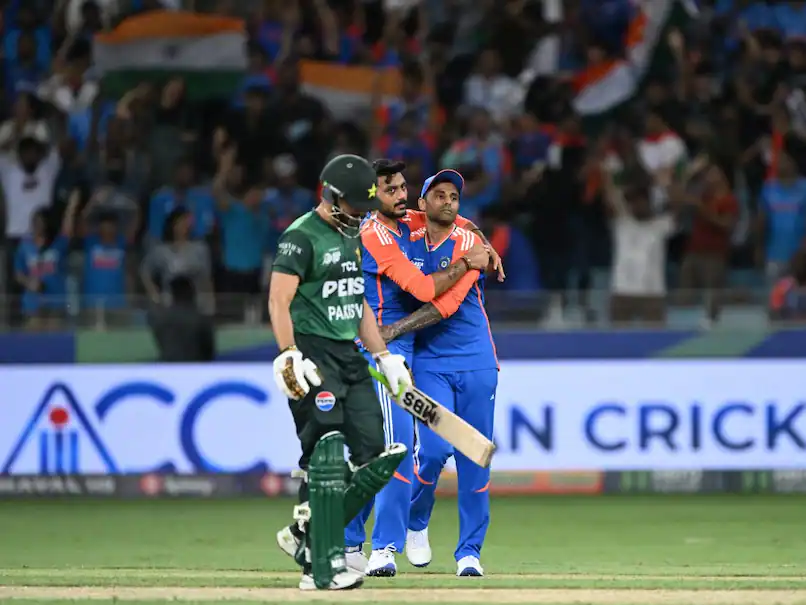 Handshake Controversy Deepens: Match Referee Andy Pycroft Expected to Miss Pakistan vs UAE Clash