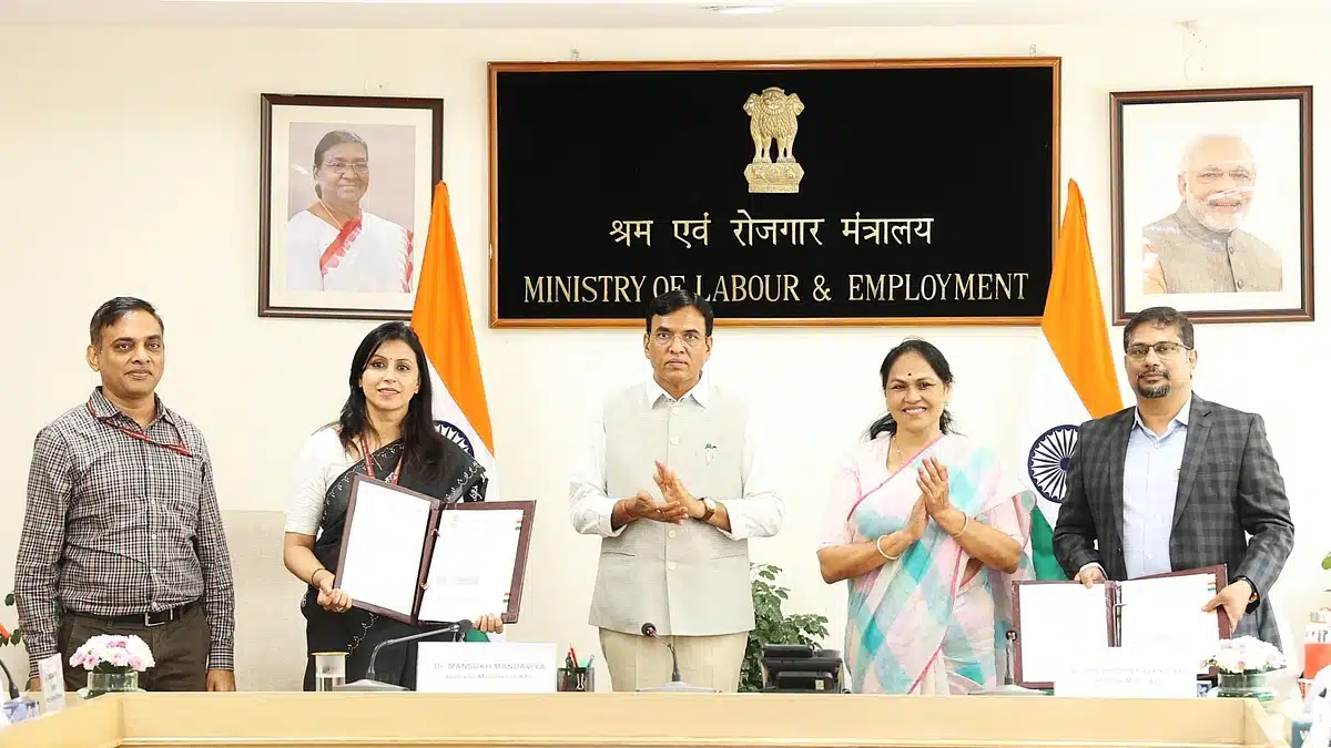 India's Unemployment Rate at 2%: Union Minister Mansukh Mandaviya Highlights G20 Leadership in Jobs Data from WEF Report