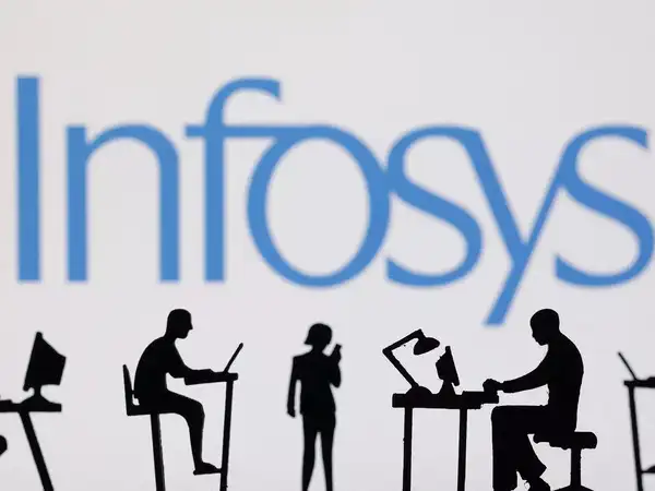 Infosys Revitalizes Campus Hiring by Involving Senior Employees in College Interview Panels