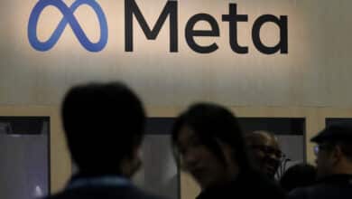 Meta Enhances Community Notes with Alerts for Corrected Fact Checks