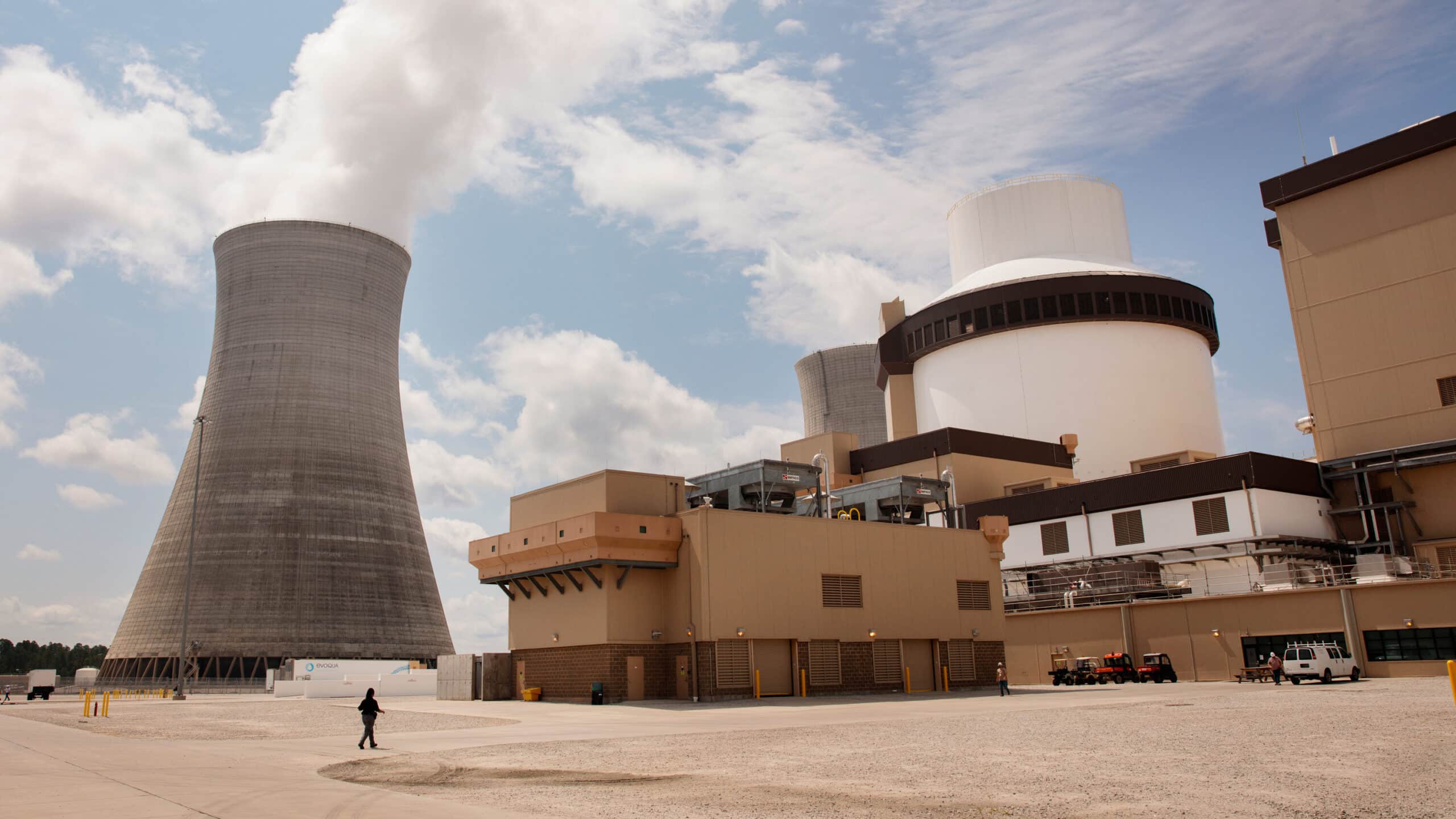 Microsoft Invests Heavily in Nuclear Energy to Support Expanding Data Centers Amid Renewable Energy Challenges