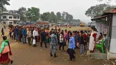 Nepal's Unrest Forces Migrants to Return Home from India