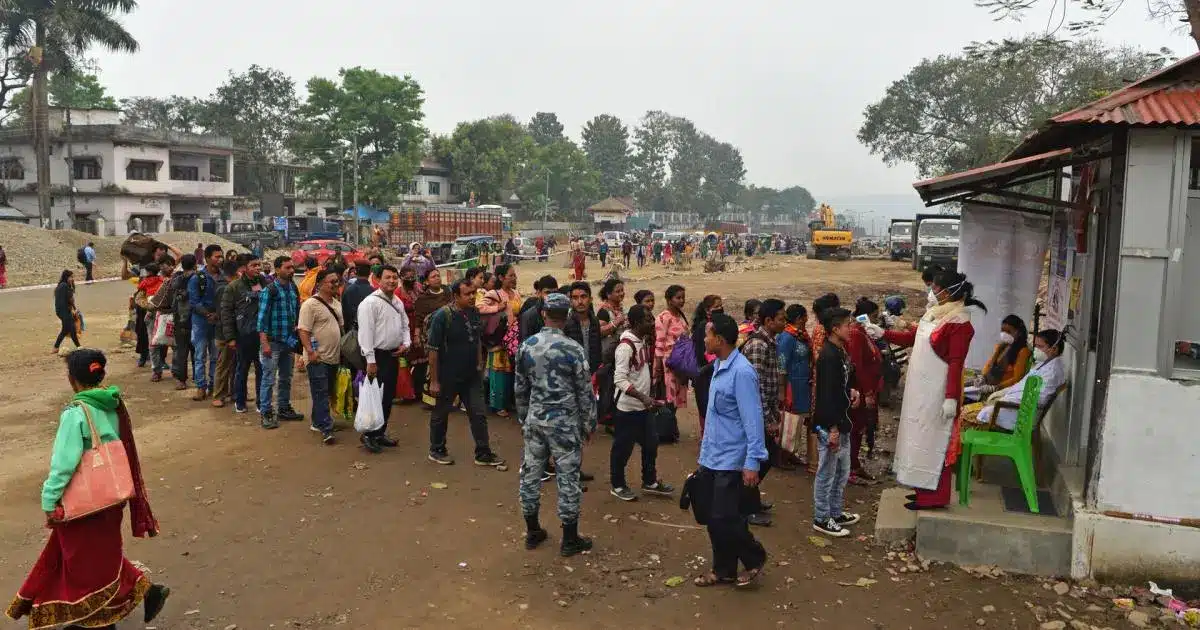 Nepal's Unrest Forces Migrants to Return Home from India