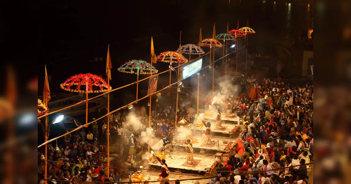 Pilgrimage Tourism Surge: MakeMy Report Highlights 19% Growth in FY24-25