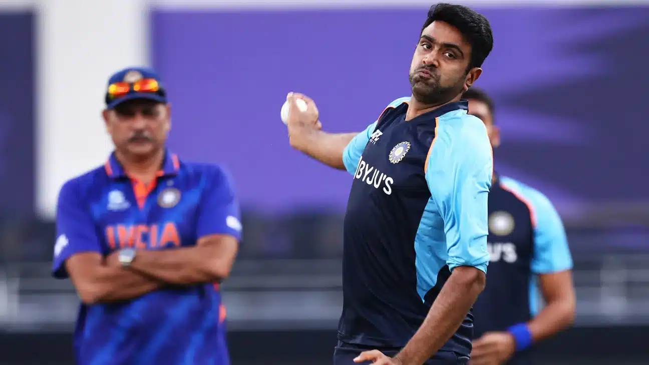 Ravi Shastri Praises Kuldeep Yadav's Peak Performance Ahead of Asia Cup