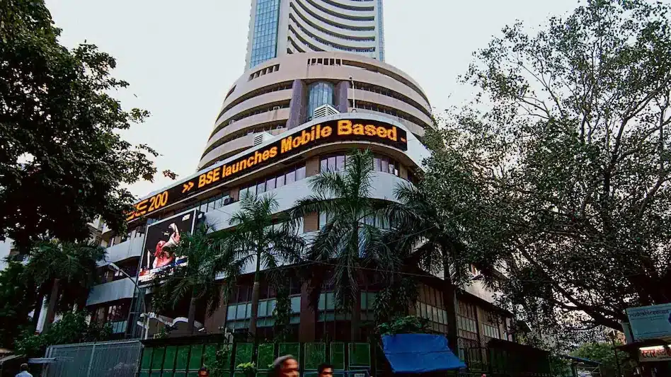 Stock Market Update: Nifty50 Surpasses 24,800 as BSE Sensex Exceeds 81,000